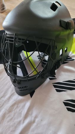 Salming Unihockey Kinder Goalie Helm + Shirt Grösse XS