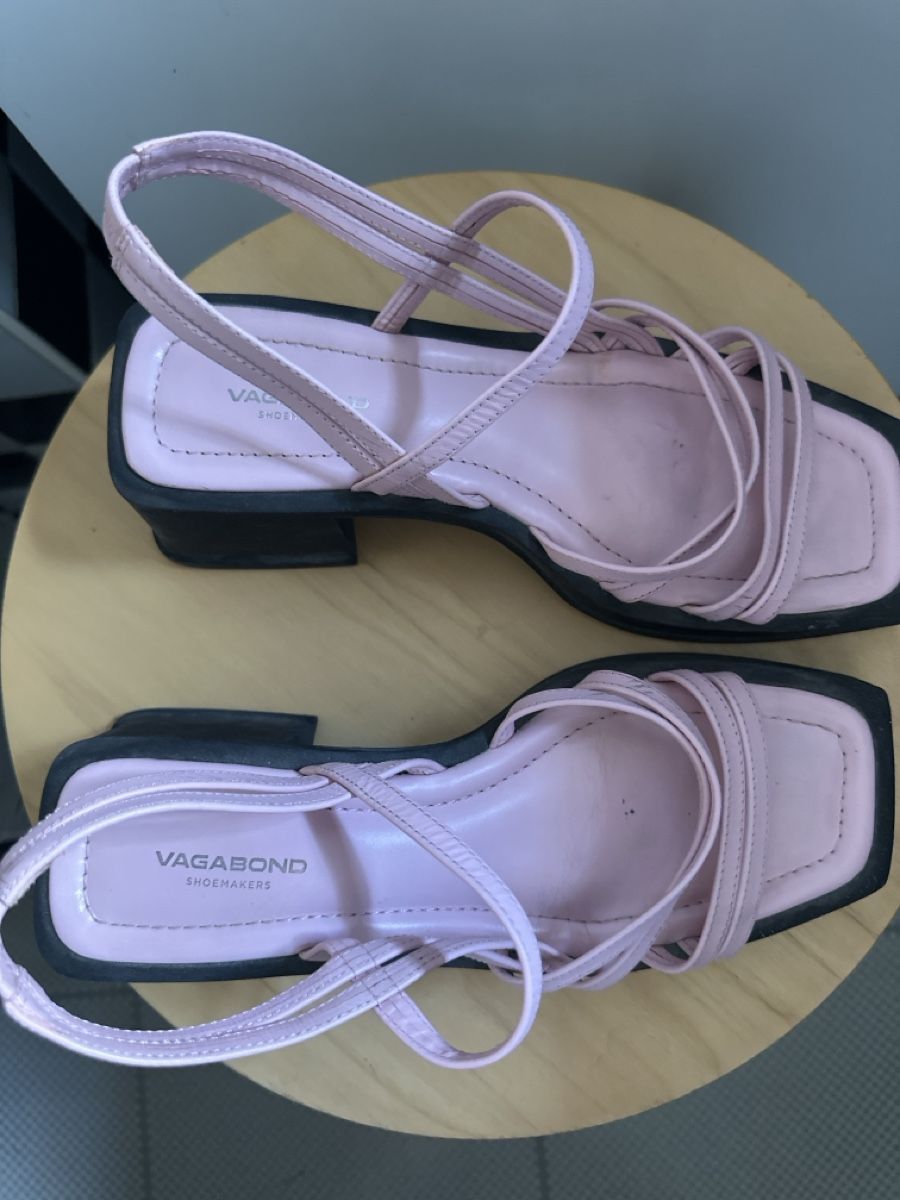Vagabond Chaussures femmes: sandales roses vagabond – D'occasion à Vevey par founy 2