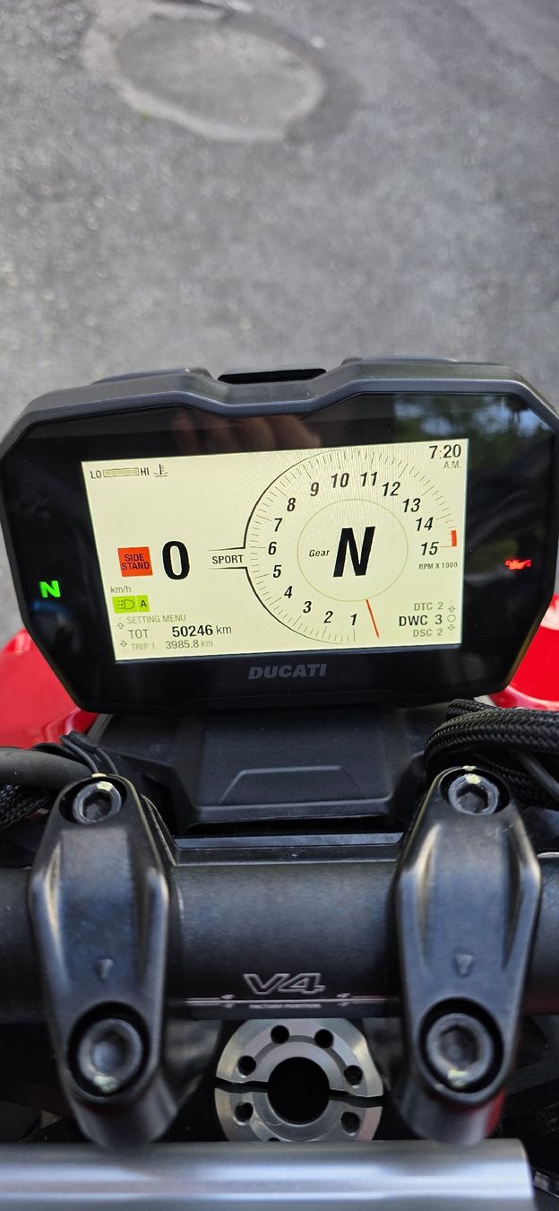 Ducati Strada: Ducari Streetfighter V4s mit Garantie – Usato da Achseten venduto da heavyXII 6