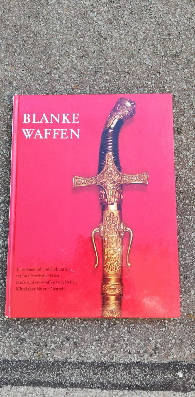 Bücher: Blanke Waffen – Gebraucht aus Thun von Matthias72