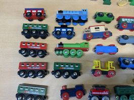 Holzeisenbahn Viele Loks Wagen