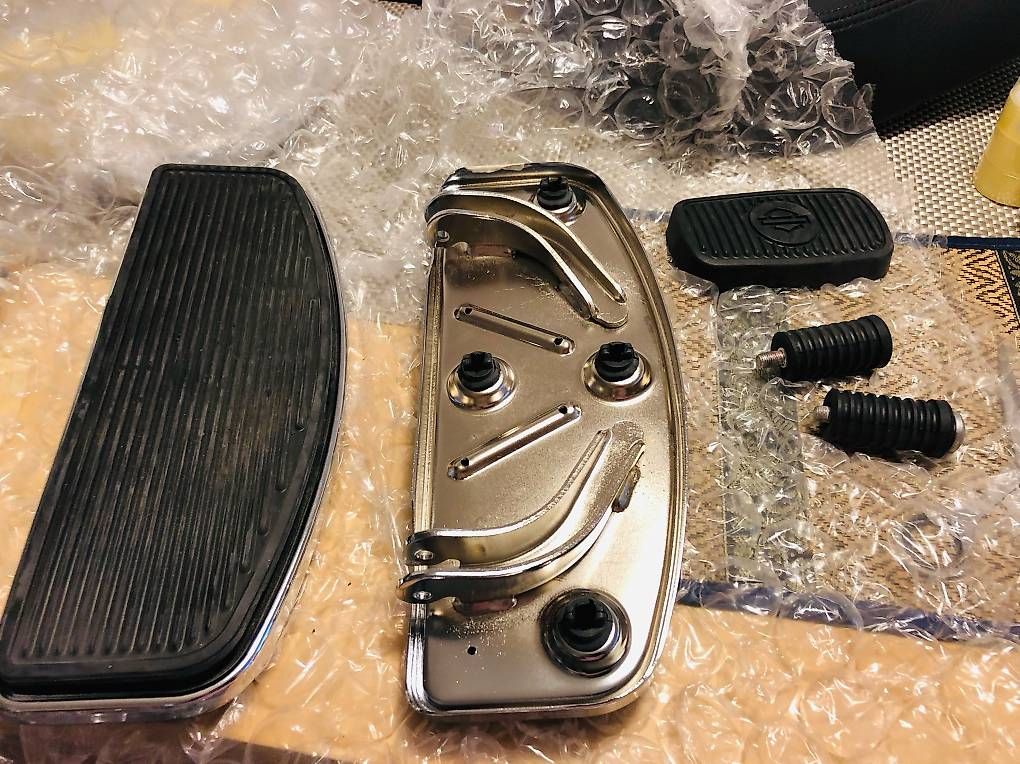 Tutti i ricambio per moto: Diverse Ersatzteile Harley Davidson Fatboy 2010 neu – Usato da Oberengstringen venduto da Nts 4
