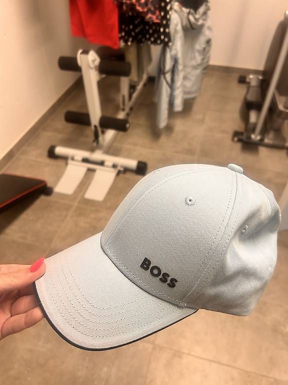 Hüte, Mützen & Caps: cappellino hugo boss – Gebraucht aus Bioggio von vir_5b6b