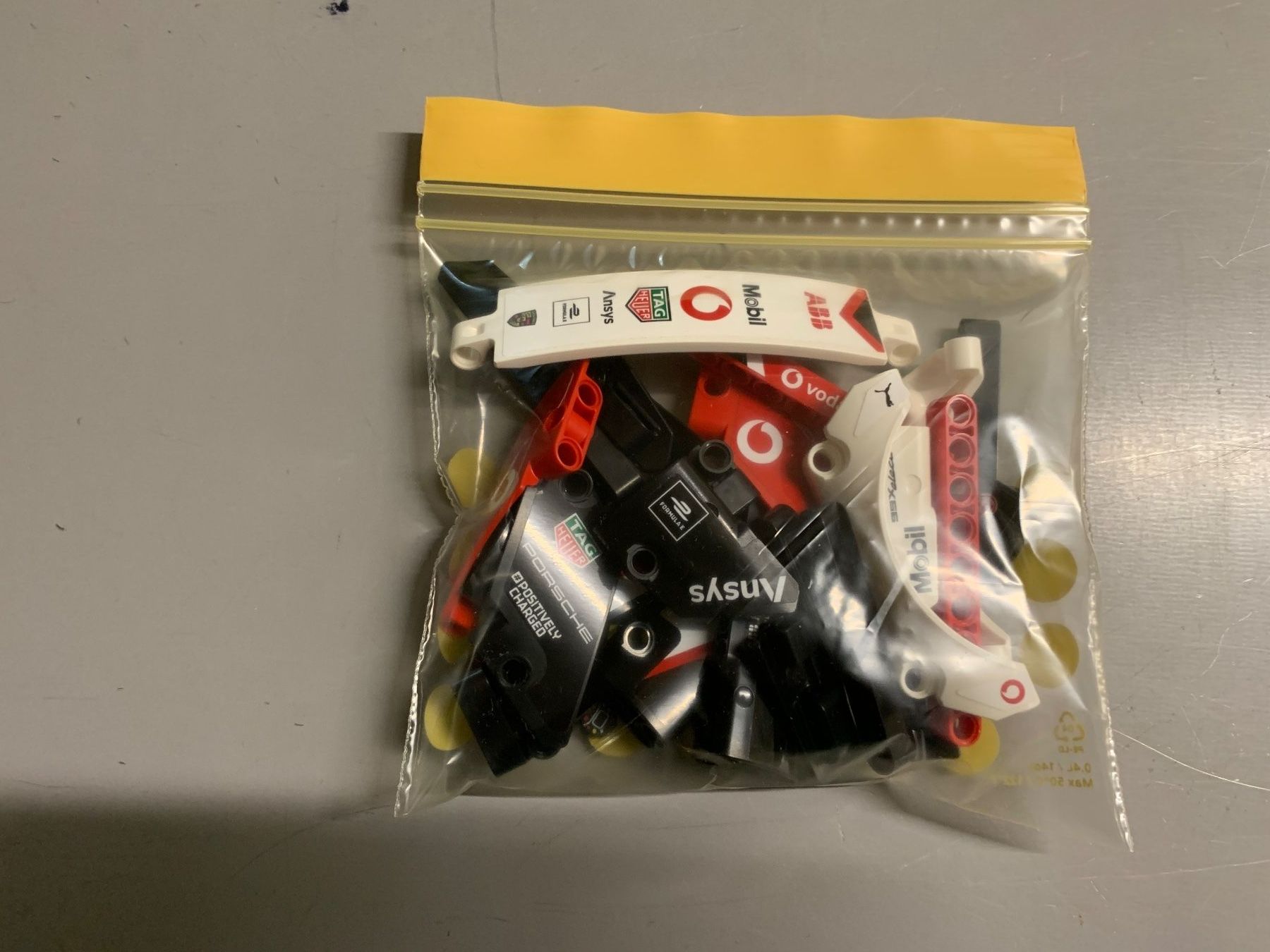 Lego Kit di costruzioni: Lego Technic 42137 - Formula E Porsche 99 X Electric. – Usato da Limpach venduto da Rambolino 5