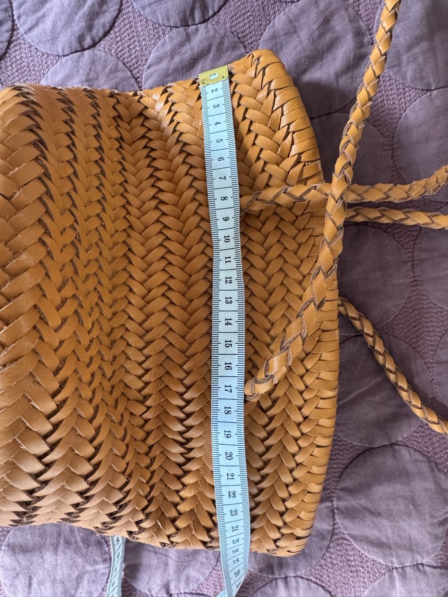 Zara Borse da donna: Leather woven leather bucket bag – Nuovo (secondo la descrizione) da Zürich venduto da amm_nk5z 2