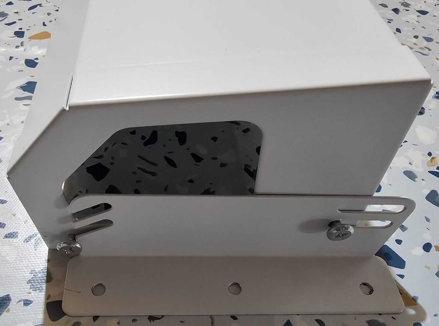 Cavi: Ofinto Kabelmanagement-System! – Usato da Hergiswil LU venduto da 1-2-3-D-e-i-n-s 2
