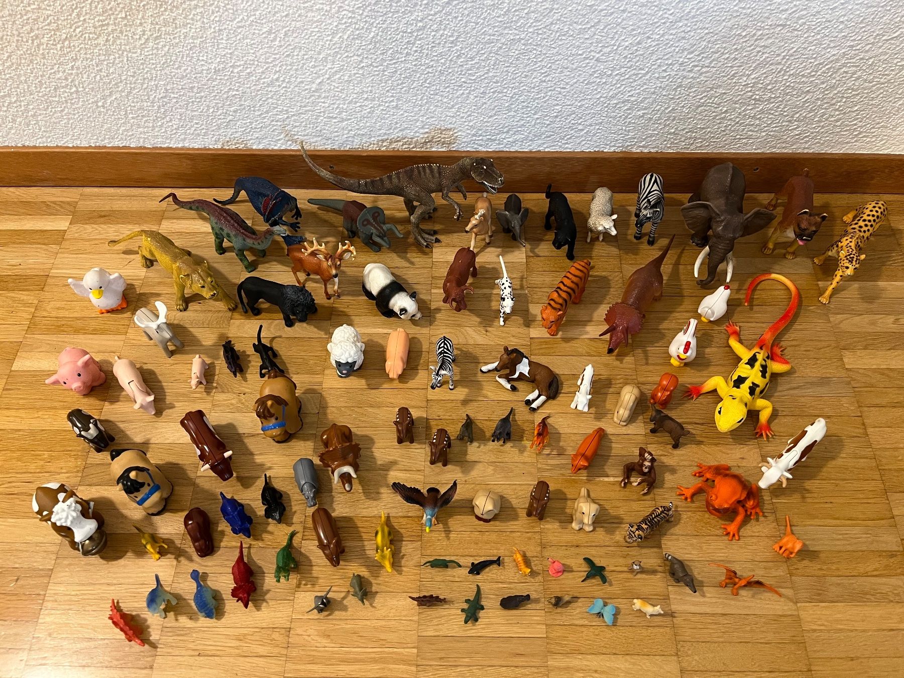 Schleich Giocattoli: Grosse Tiersammlung mit einigen Schleich Figuren – Usato da bern venduto da sanducci