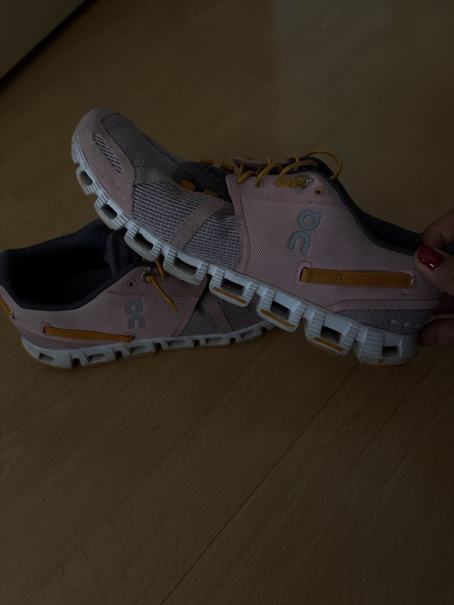 On Damenschuhe: ON Running Cloud Women Used Size 39 – Gebraucht aus Zürich von Vdiddy 5