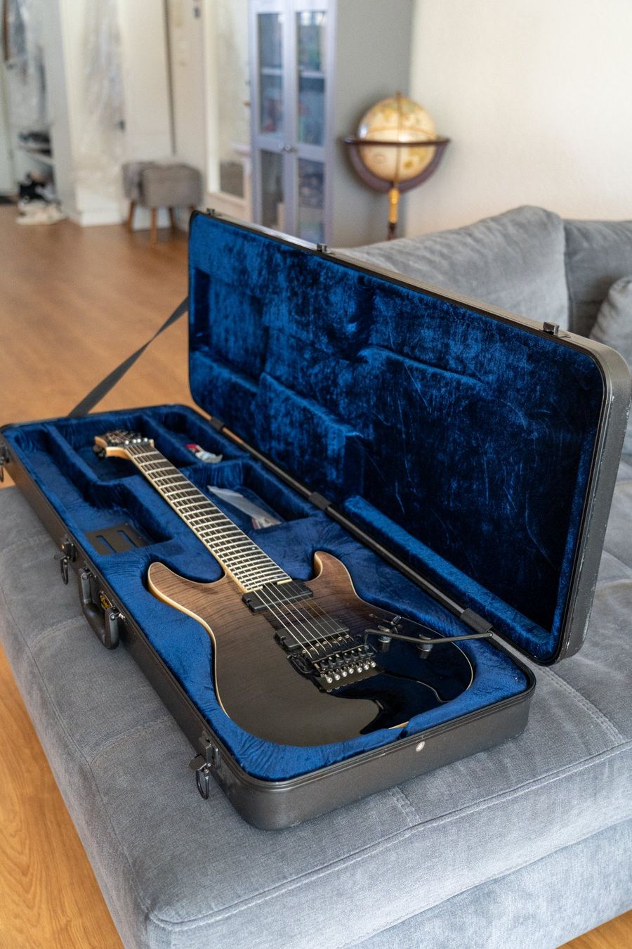 Schecter Strumenti musicali: Schecter C-7 FR SLS Elite 7 / Fishman + Koffer – Usato da Winterthur venduto da BuriCaliskan 7