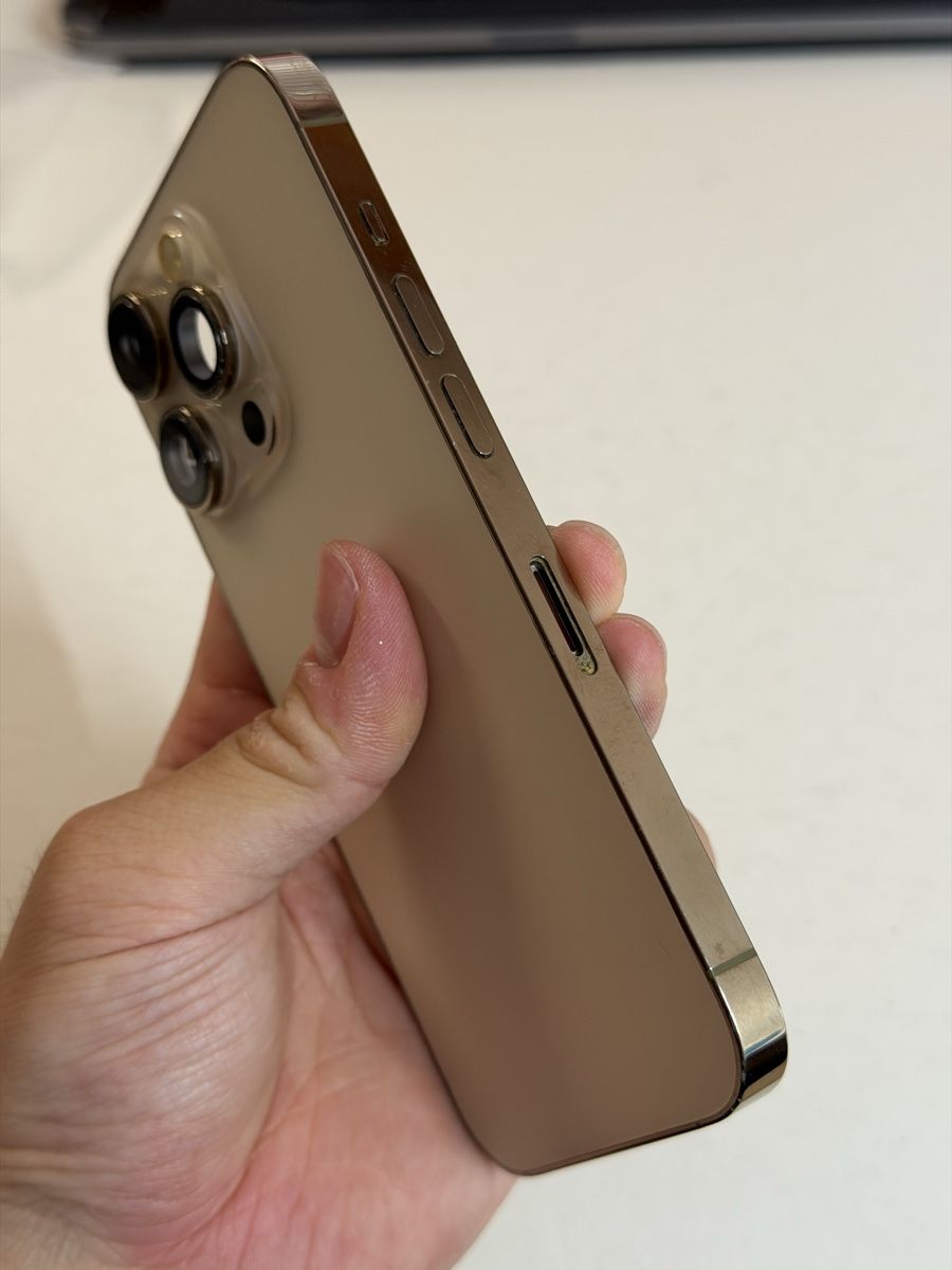 Apple Handys / Smartphones: Komplett iPhone 13Pro Gehäuse Pulled – Gebraucht aus Chur von beverlyone 1