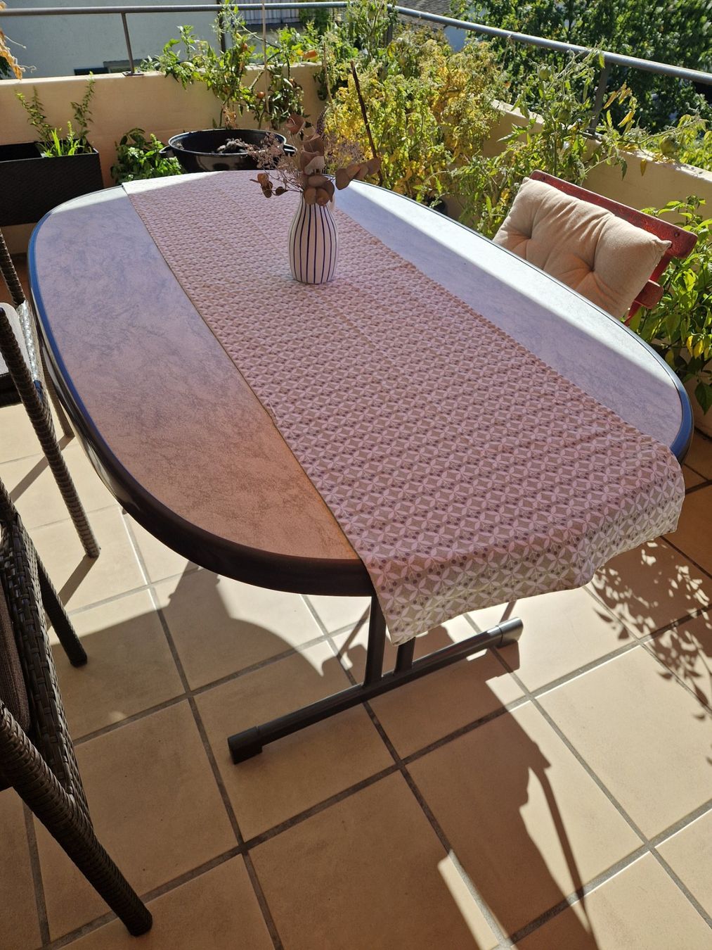 Tables: Gartentisch oval klappbar – D'occasion à Stäfa par kre_7mk2