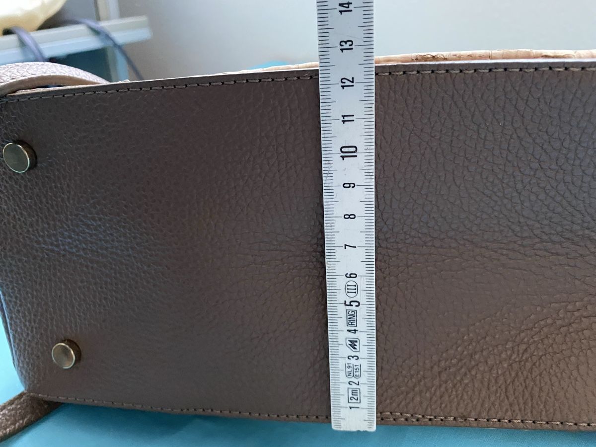 Borse da donna: Handtasche aus Kork mit Lederdetails – Usato da Flawil venduto da sonnengeist 4