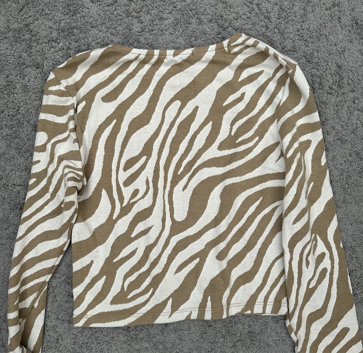 Stradivarius Top: Stradivarius cropped Langarmshirt - S – Nuovo (secondo la descrizione) da Kerns venduto da liv_8rly 1