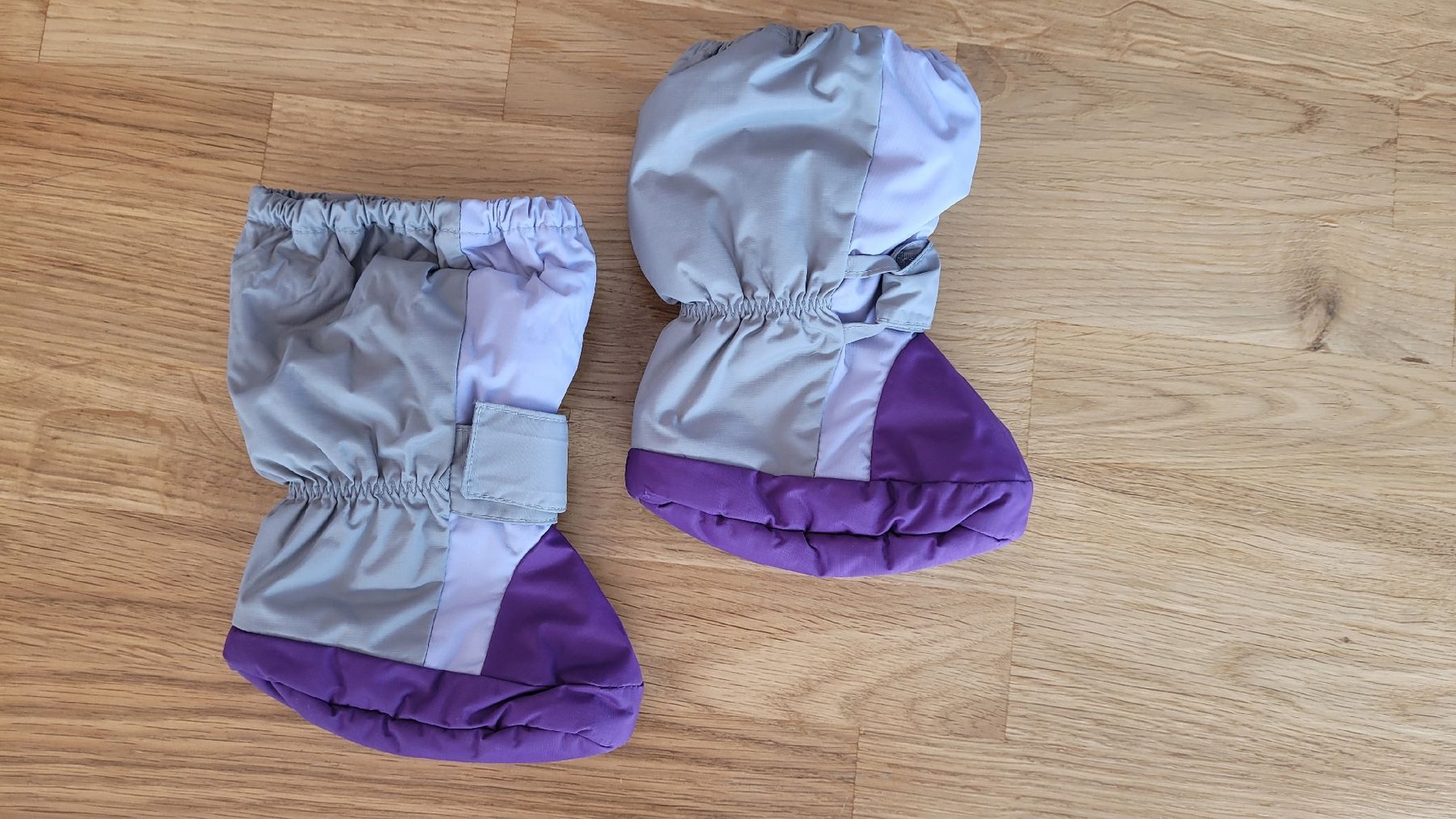 Sterntaler Scarpe per ragazzi: Füsslinge / Babyschuhe, Grösse 19 - 20 – Usato da Uetendorf venduto da Heyhey3661 1