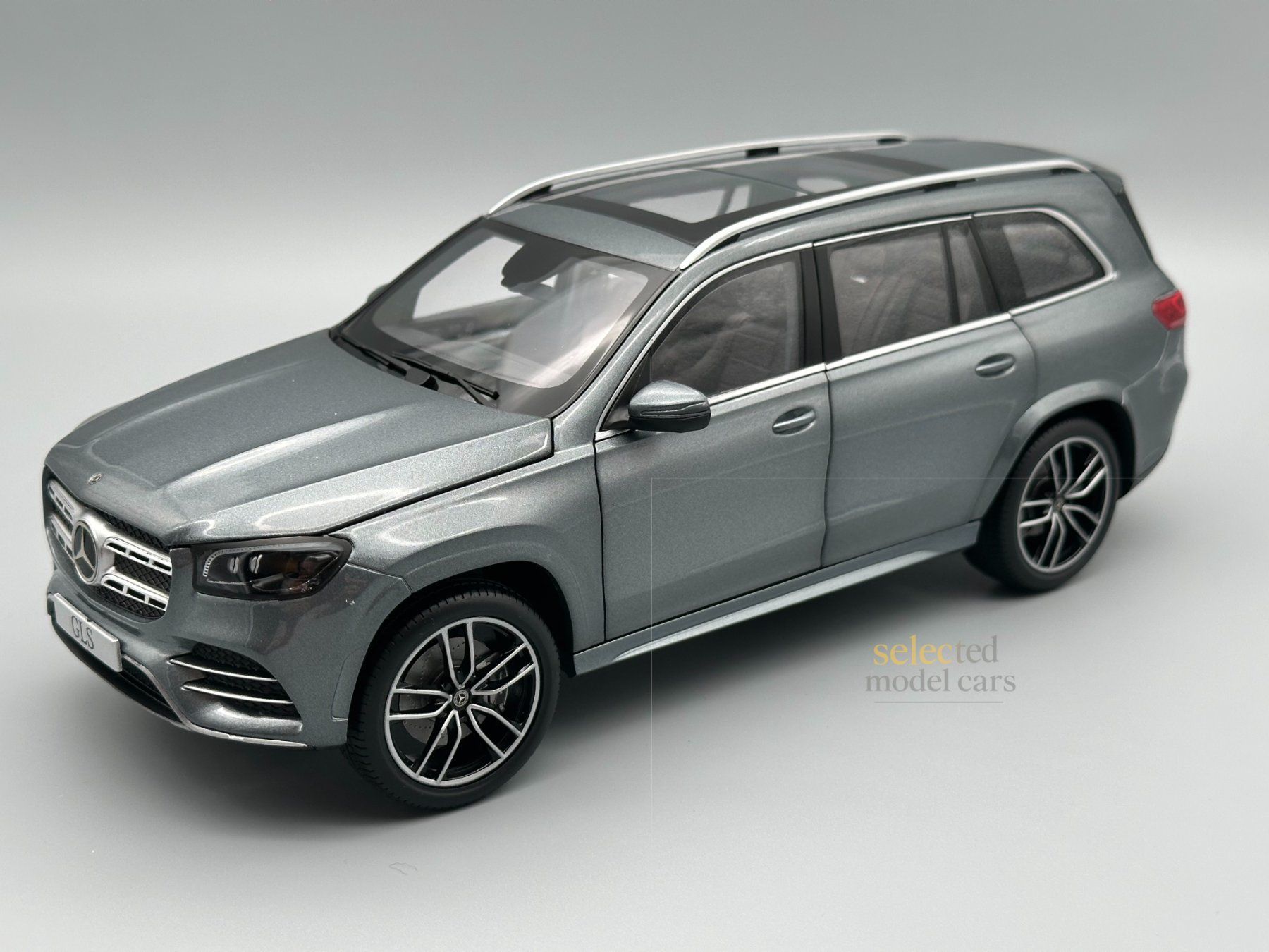 Paragon Modellautos: Mercedes-Benz GLS X167 Paragon 1:18 - Gratis Versand neu OVP – Neu (gemäss Beschreibung) aus Schlieren von Selected_Model_Cars
