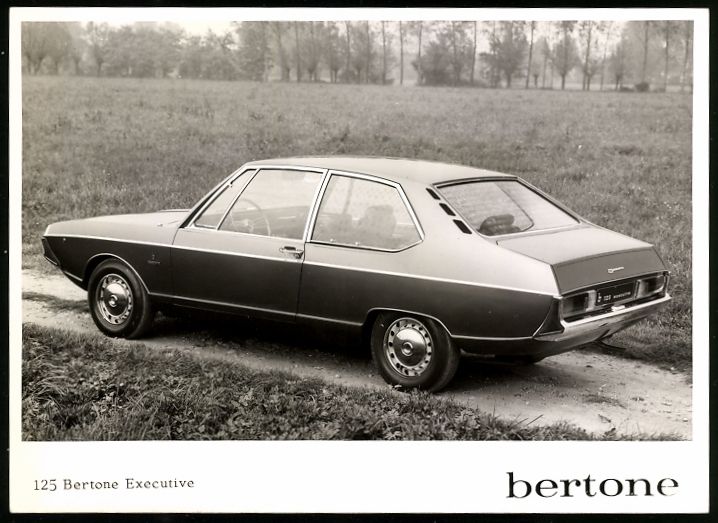 Photos & affiches: Fotografie Auto Fiat 125 Bertone Executi – D'occasion à Berlin par bartko-reher