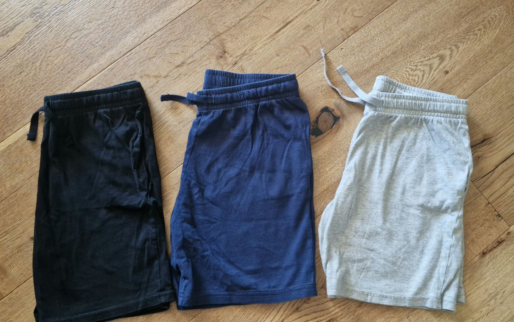 Kleiderpakete & -sets: Tolle Junge set 134 – Gebraucht aus Emmenbrücke von Nadmorebiti 2