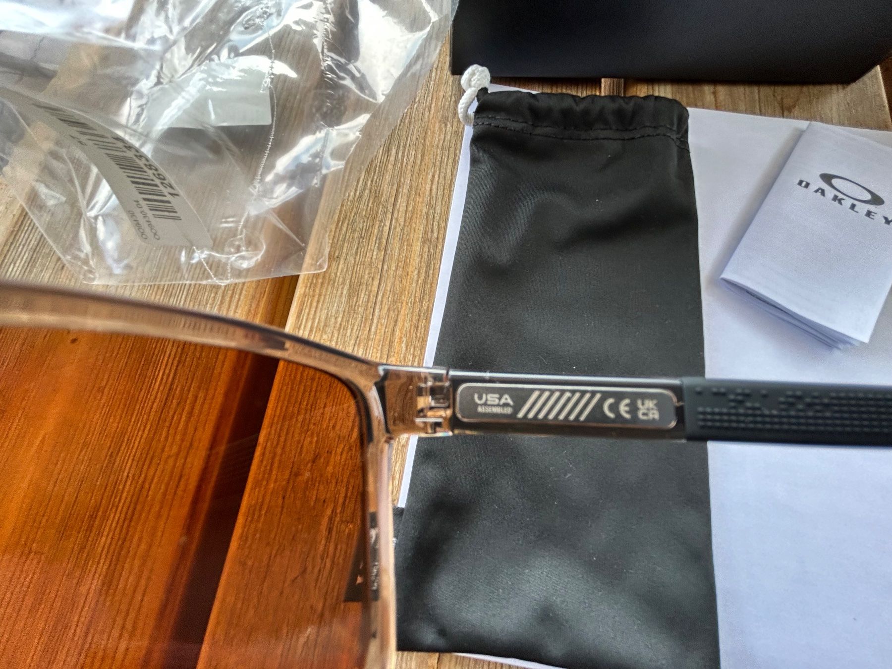 Lunettes & Verres: OAKLEY Lunettes de Soleil Actuator – Neuf avec emballage d'origine à yvonand par Gallegon 3