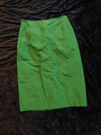 Modischer Rock/Young Couture