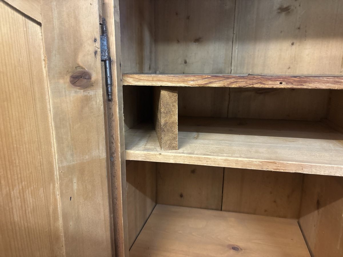 Armadi: Antiker Schrank – Usato da rheineck venduto da Neshi06 3