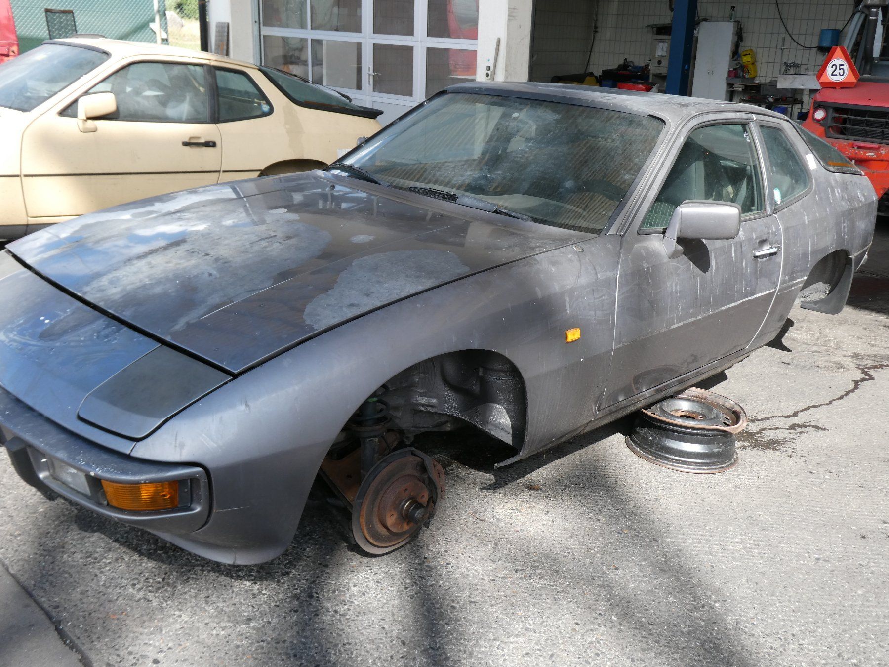 Porsche Automobili: Porsche 924 – Usato da Küssnacht am Rigi venduto da Locki71 5