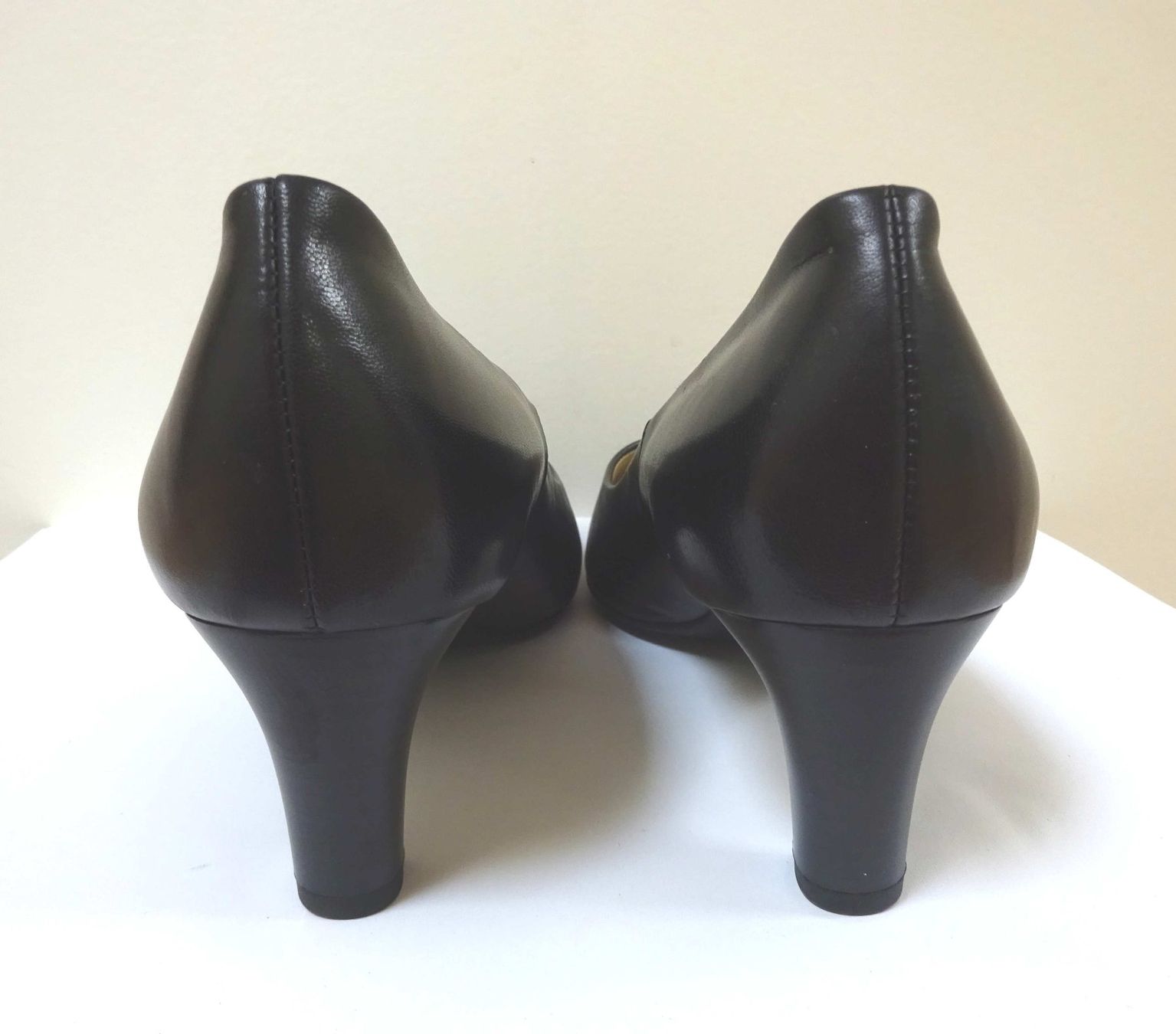 Kaiser Scarpe da donna: Peter Kaiser - Pumps - Leder - schwarz - Grösse 38 – Usato da Zofingen venduto da Justizia_01 2