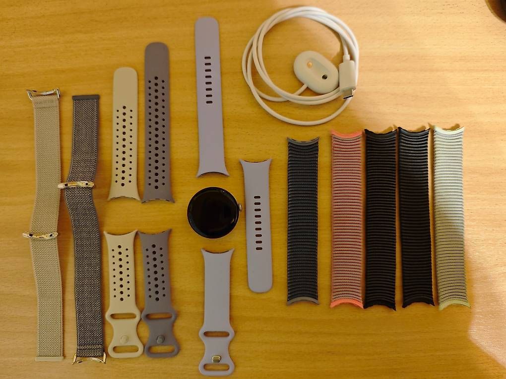 Smartwatch: Google Pixel Watch 4 + 9x Original-Armbänder – Usato da Glis venduto da hel_b8mt