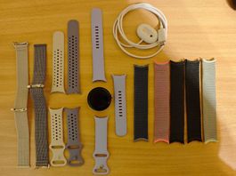 Google Pixel Watch 4 + 9x Original-Armbänder