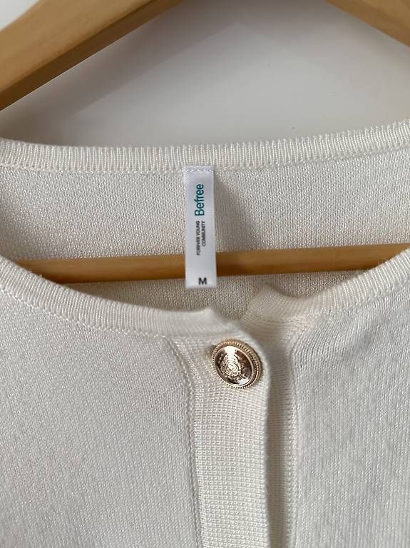 Jacken: Cardigan  – Gebraucht aus Frauenfeld von Jessy_kardakova 1