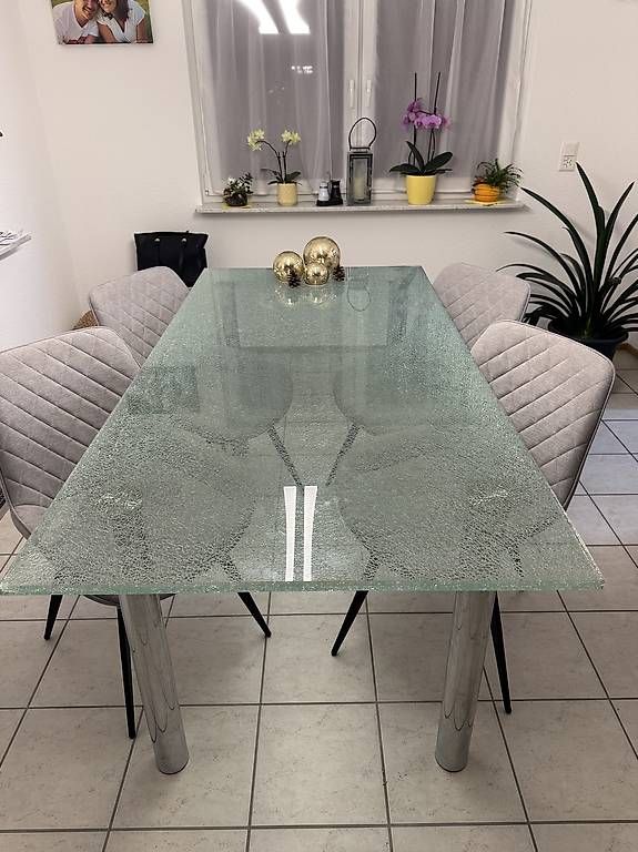 Tische: Massiver Glastisch – Gebraucht aus Rheineck von fra_kw5s