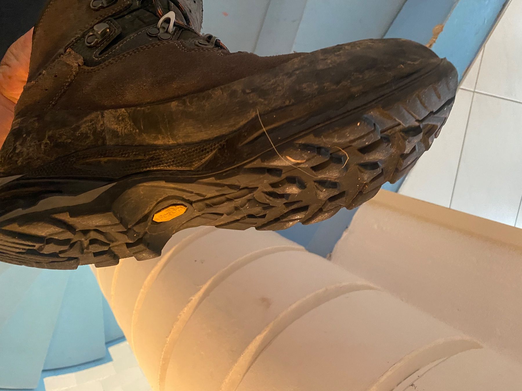 Lowa Chaussures hommes: Wanderschuhe Lowa 44.5 – D'occasion à Zell ZH par MegaCatch 5