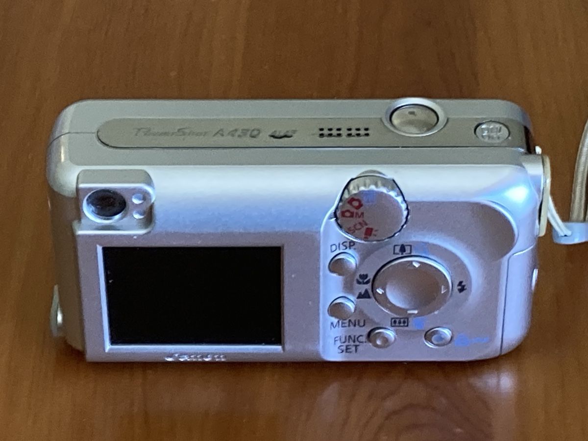 Canon Kamera: Canon PowerShot A430 4.0 Megapixels 4x Zoom CCD Sensor  – Gebraucht aus Flims Dorf von daFlem 2