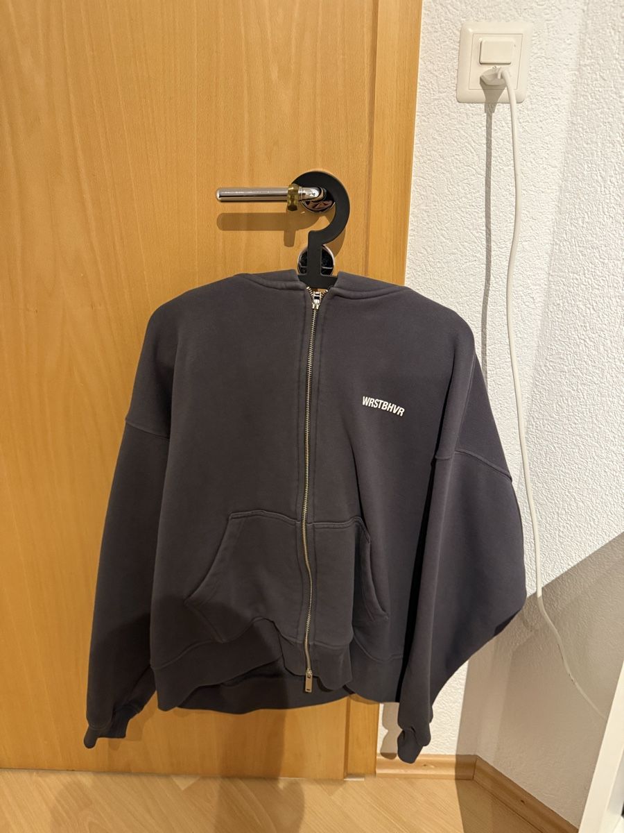 Pullover & Sweatshirts: ZIP Hoodie – Neu (gemäss Beschreibung) aus Däniken SO von jschenker27