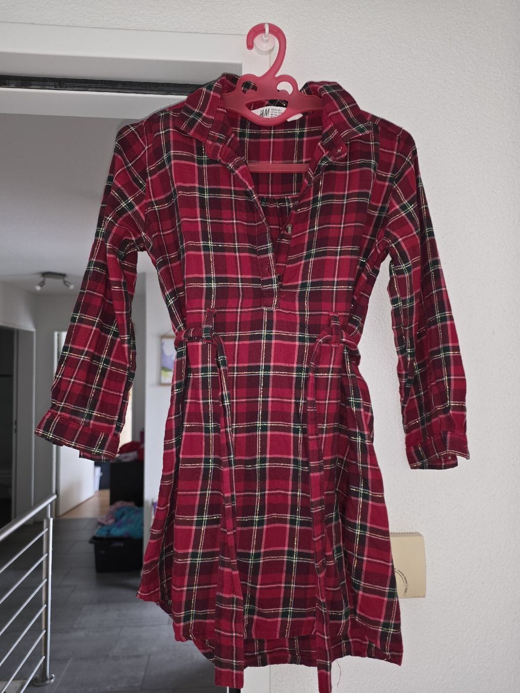 H&M Vestiti & Gonne: Weihnachtskleid 116 – Usato da Rothrist venduto da fab_mjp8