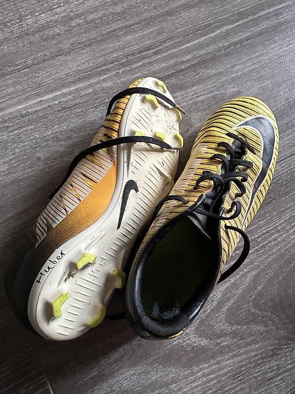 Scarpe per ragazzi: Fußballschuhe  – Usato da Oberflachs venduto da zoe_st77 2