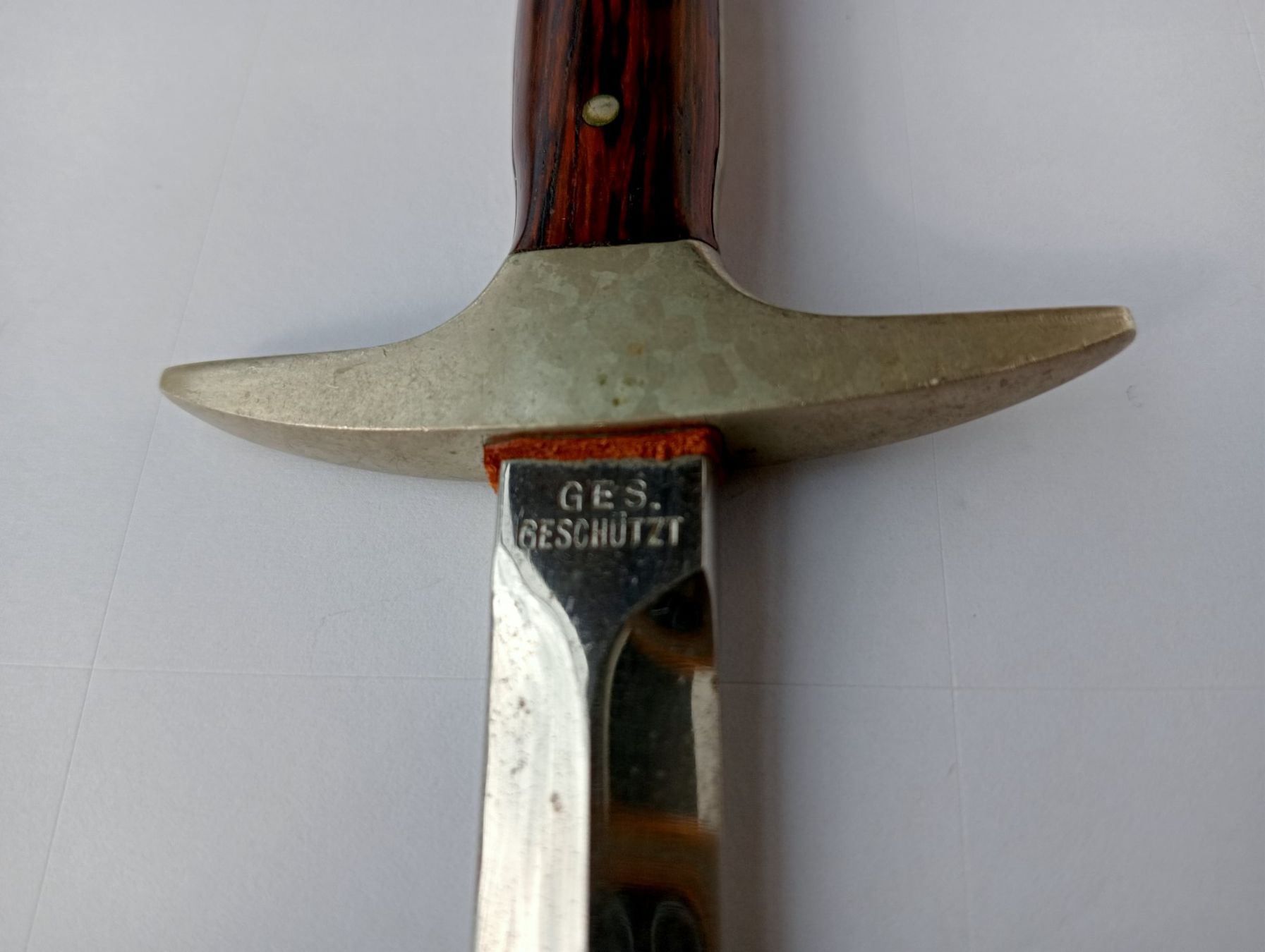 Sonstiger Bürobedarf: Brieföffner "Schweizer Dolch mit Wappen" GES. Geschützt – Gebraucht aus Oberdorf BL von Barocki888 1