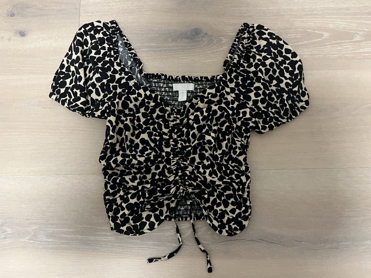 H&M Camicette: Kurzarmbluse Leoprint XS neu – Nuovo (secondo la descrizione) da Birrwil venduto da vanyboo
