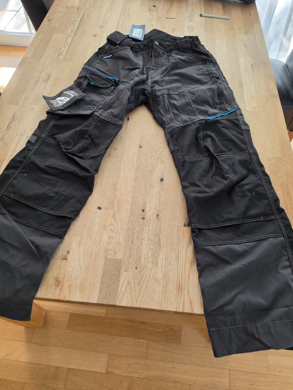 Pantaloni: Arbeitshose Portwest Gr.44 – Nuovo e nell'imballaggio originale da Thun venduto da Beas-Allerlei