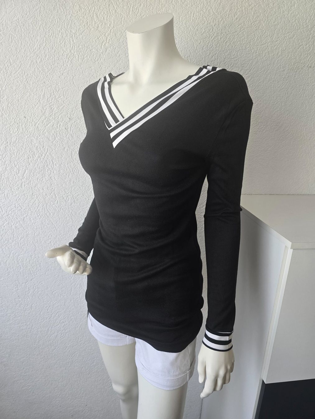 Top: Pull long léger taille S Neuf – Nuovo e nell'imballaggio originale da Les Verrières venduto da kitel79 1