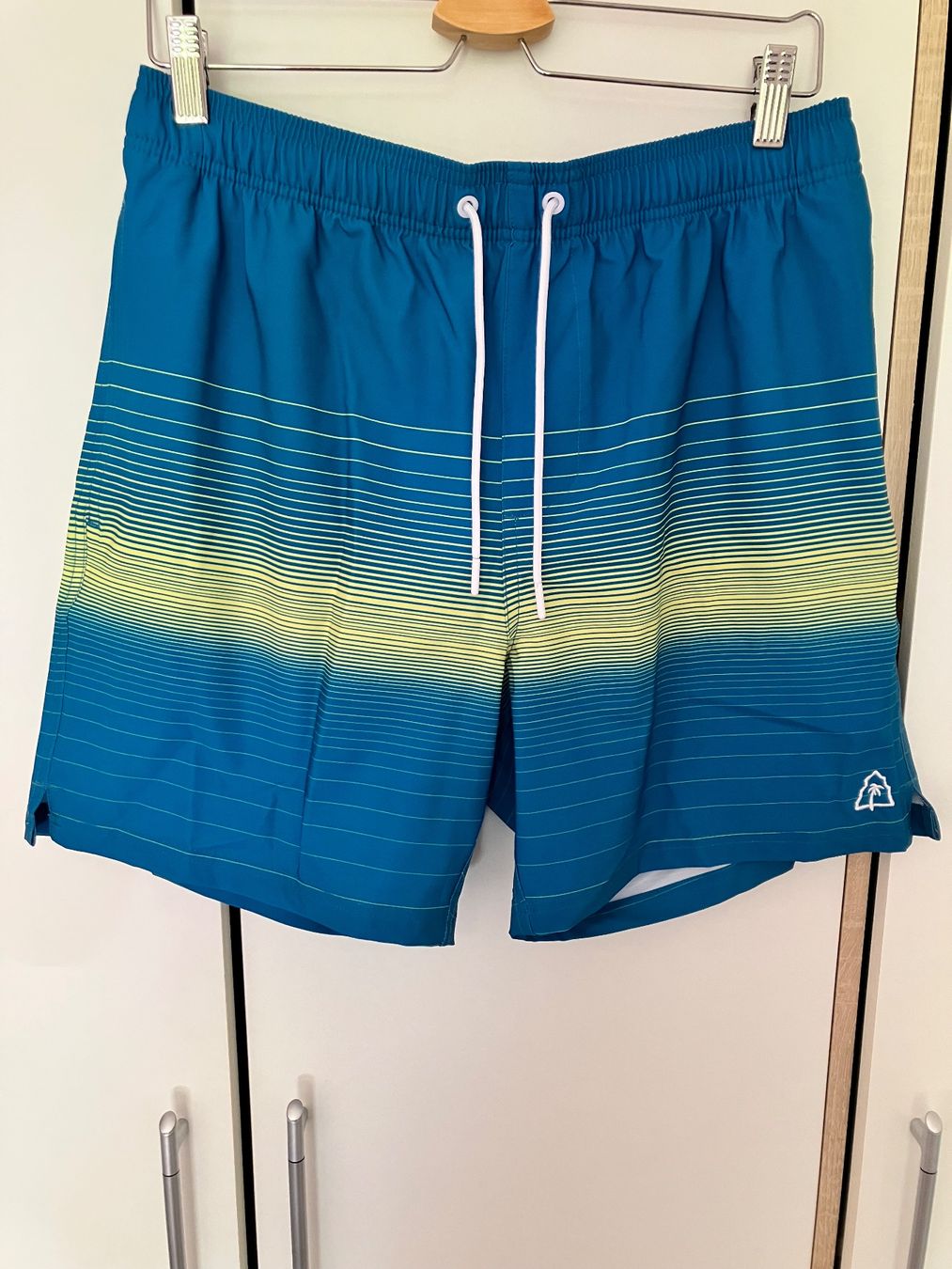 Costumi da bagno: Neue Bade Hose Marke Beach Mountain Grösse L – Nuovo (secondo la descrizione) da Winterthur venduto da simba1983