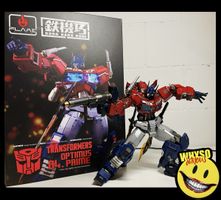 Flame Toys Optimus Prime Transformers (Kuro Kara Kuri)