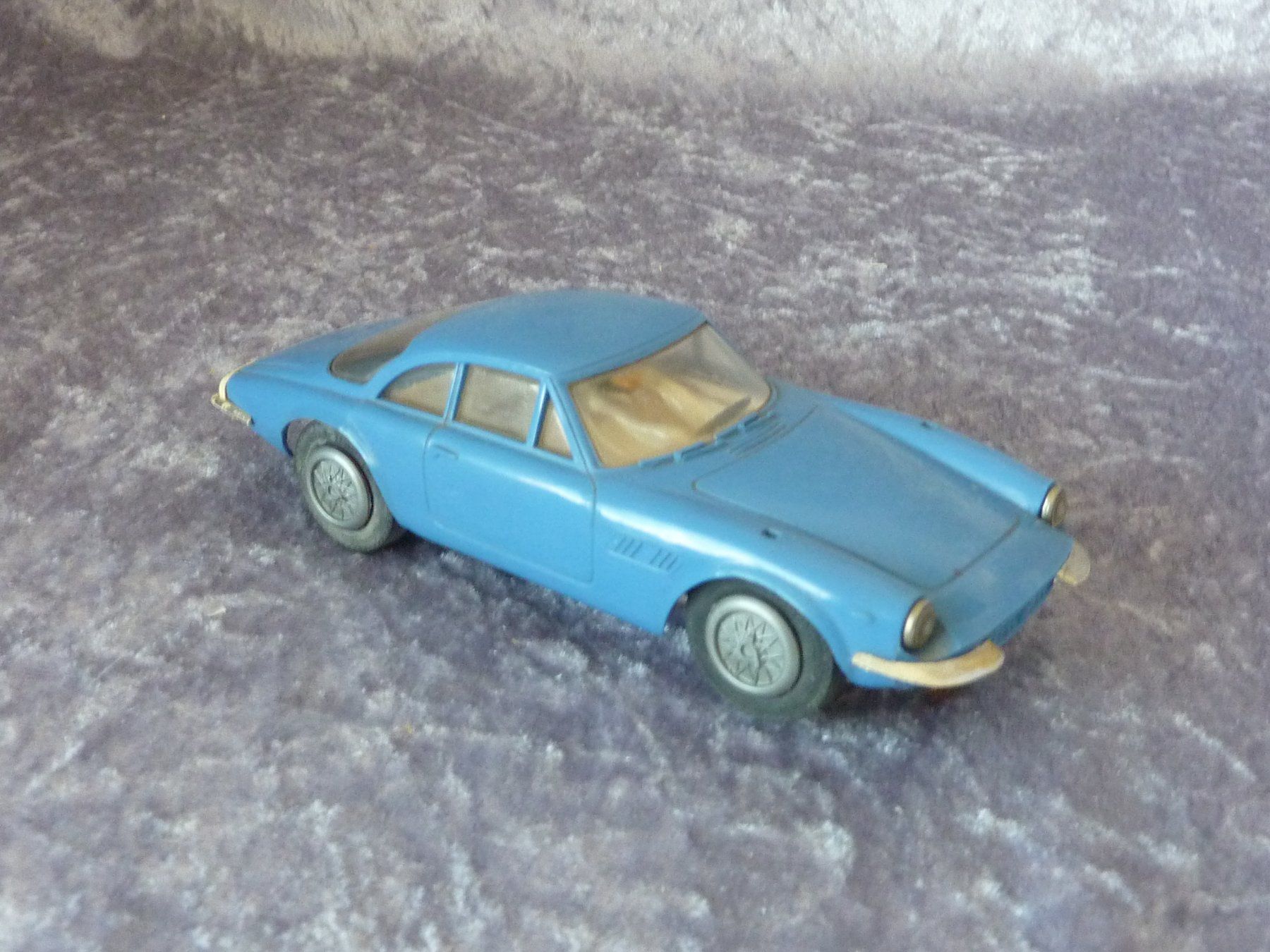 Piste: Ferrari 365 GT 2+2 Stabocar 1:32 – Difettoso da Dürrenäsch venduto da modellautos4you 4