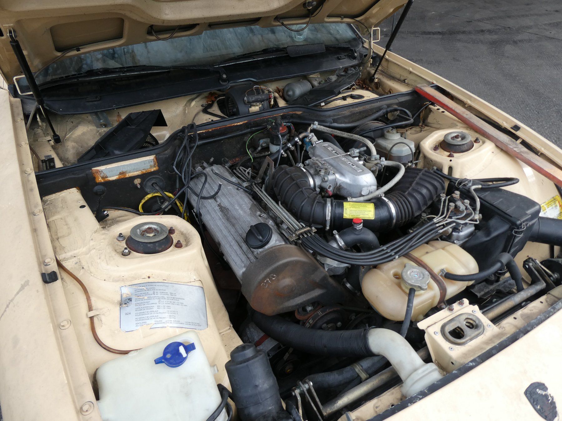 Porsche Autos: Porsche 924 – Gebraucht aus Küssnacht am Rigi von Locki71 6