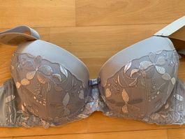 TRIUMPH Sexy Angel Push Up BH, Gr. 70D, Blau, NEU