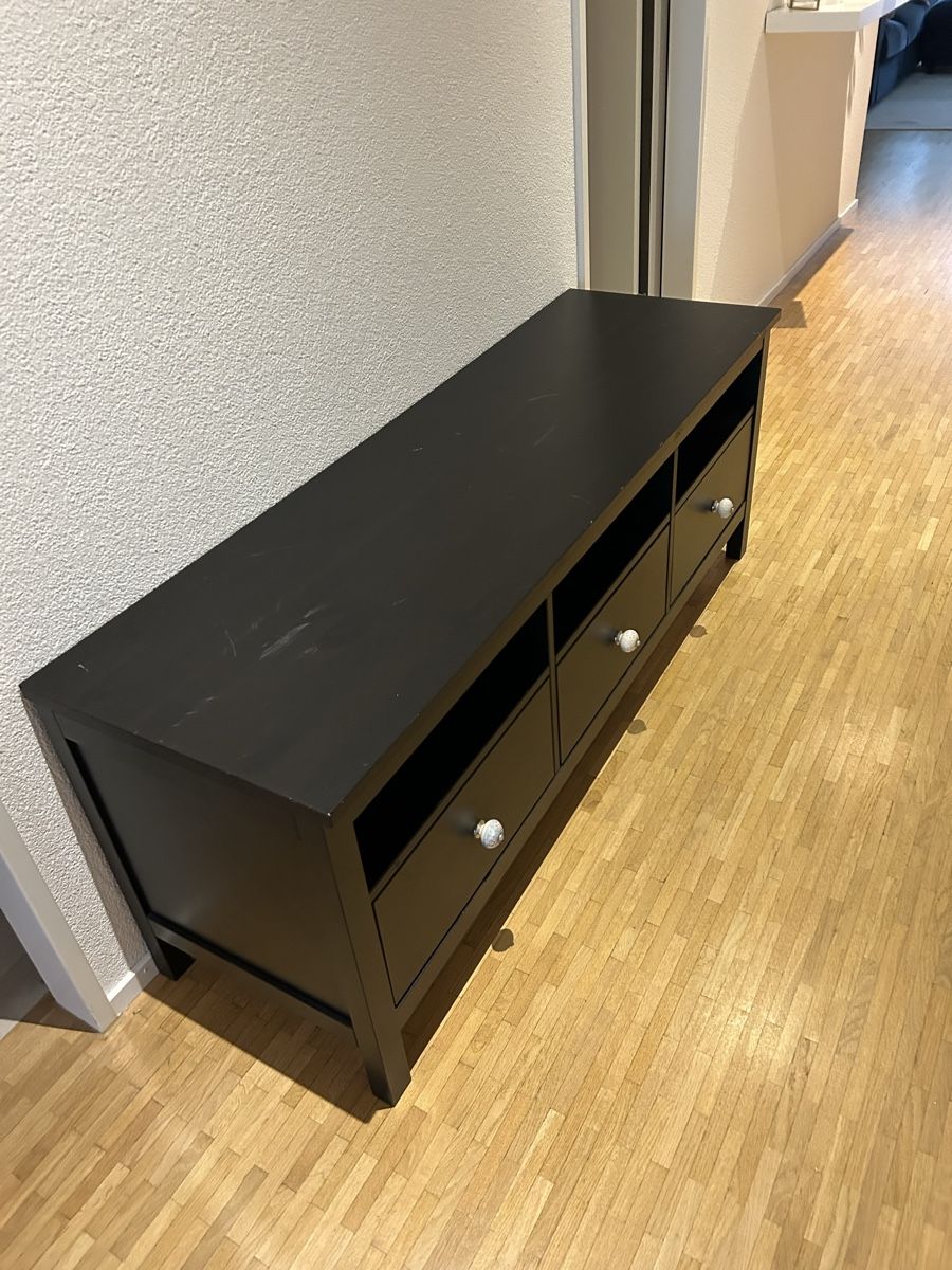 Ikea Credenze: Schwarzbraun Lowboard / Kommode – Usato da Zürich venduto da ari_2sp7 2