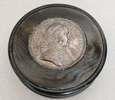 Horn-Schnupftabakdose um 1835