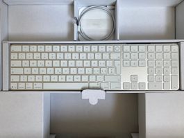 Apple Magic Keyboard mit Touch ID und Ziffernblock