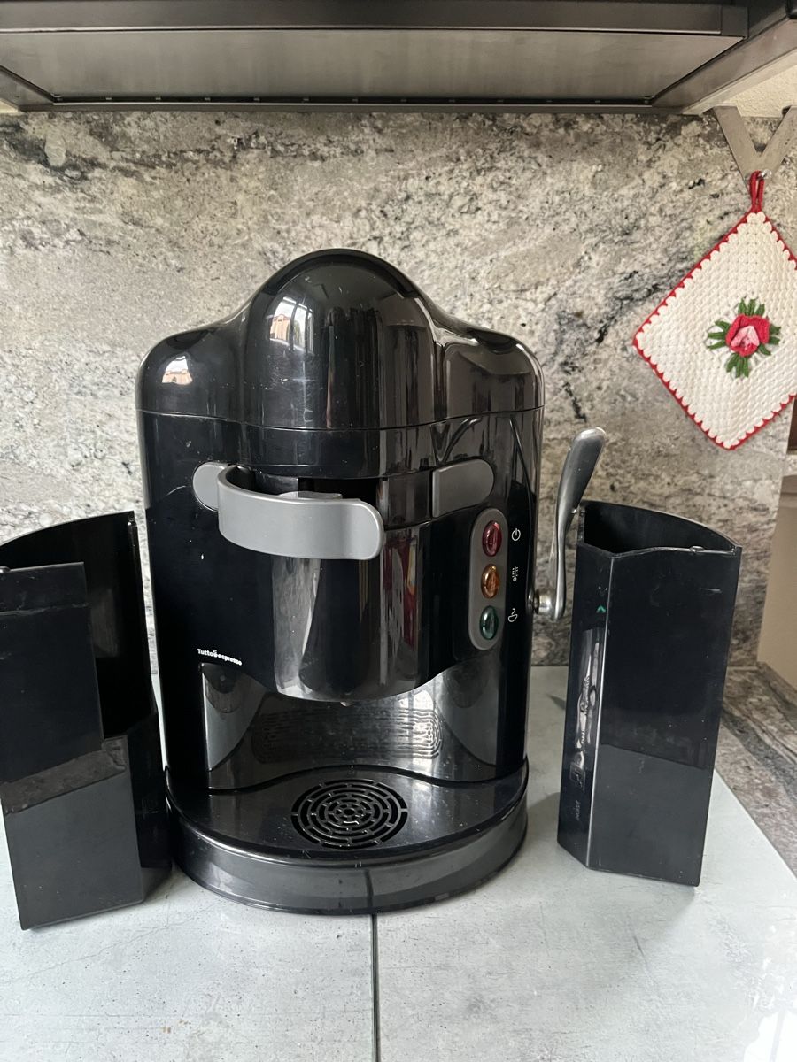 Macchine per caffè & Macchine per espresso: Macchina caffè Tuttoespresso P.D.p.d. nera usata – Usato da Nussbaumen AG venduto da leone2000 1