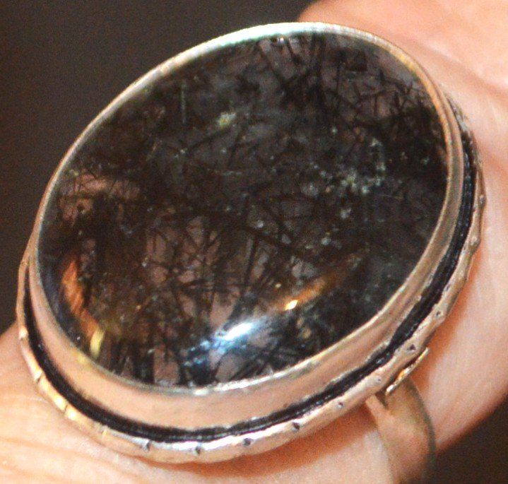 Anelli: Ring L-3514 – Schwarzer Rutil 19cm Innendurchmesser – Nuovo e nell'imballaggio originale da Goldiwil (Thun) venduto da han_v5b7