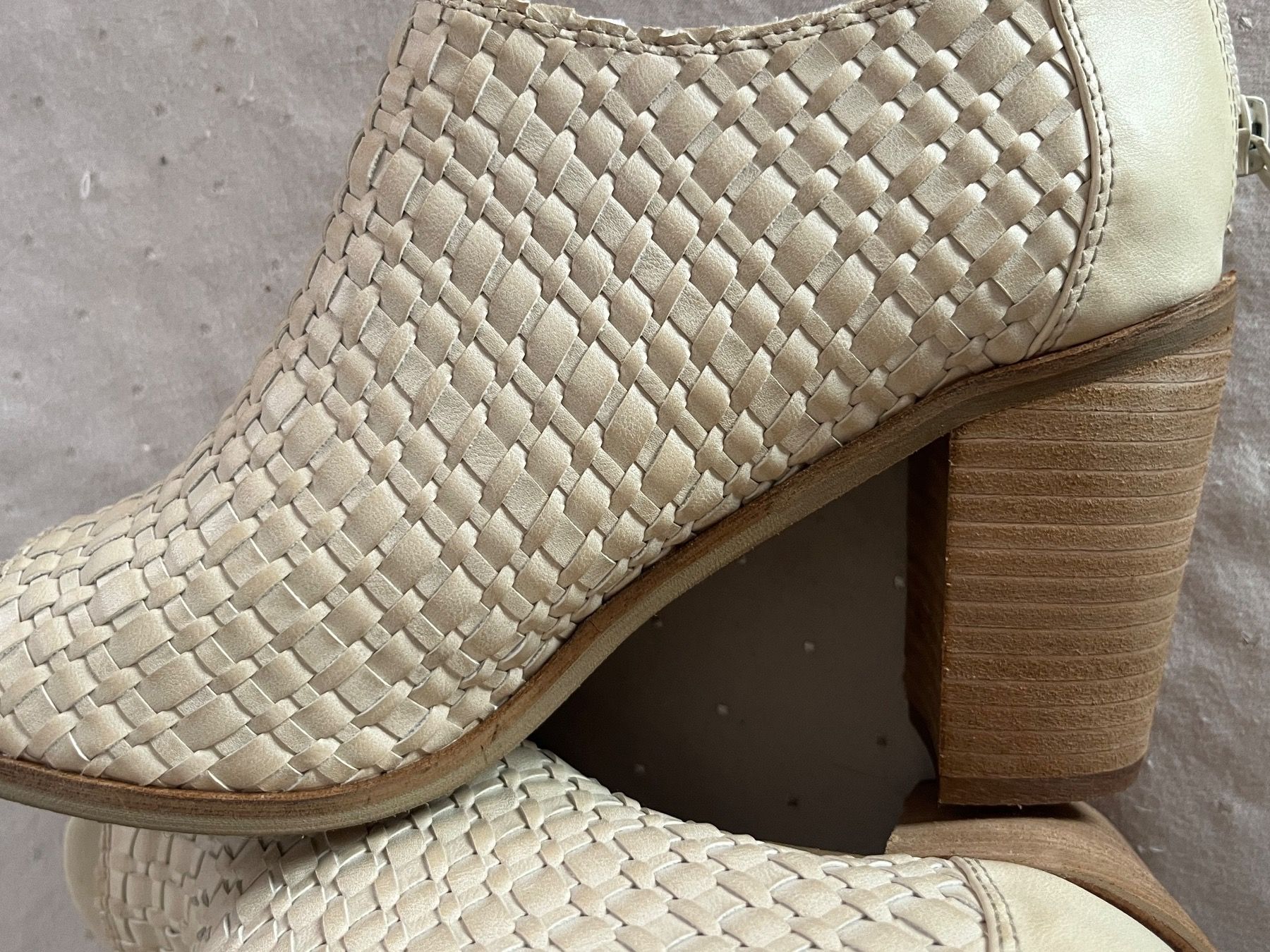 Scarpe da donna: Chaussures ouvertes Bata neuves  - 39 – Nuovo (secondo la descrizione) da Le Locle venduto da Seve2400 1